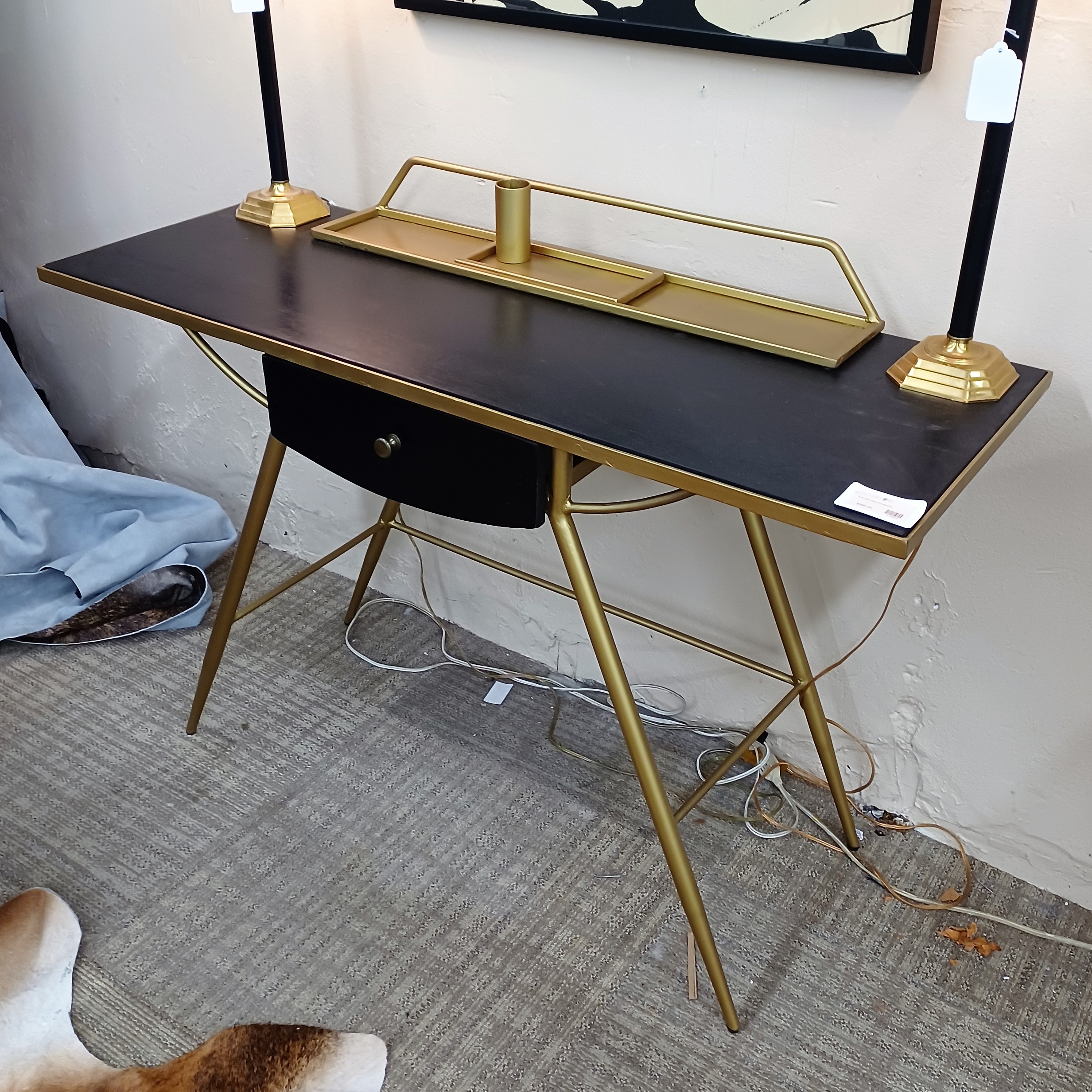 wood gold desk w/accessories