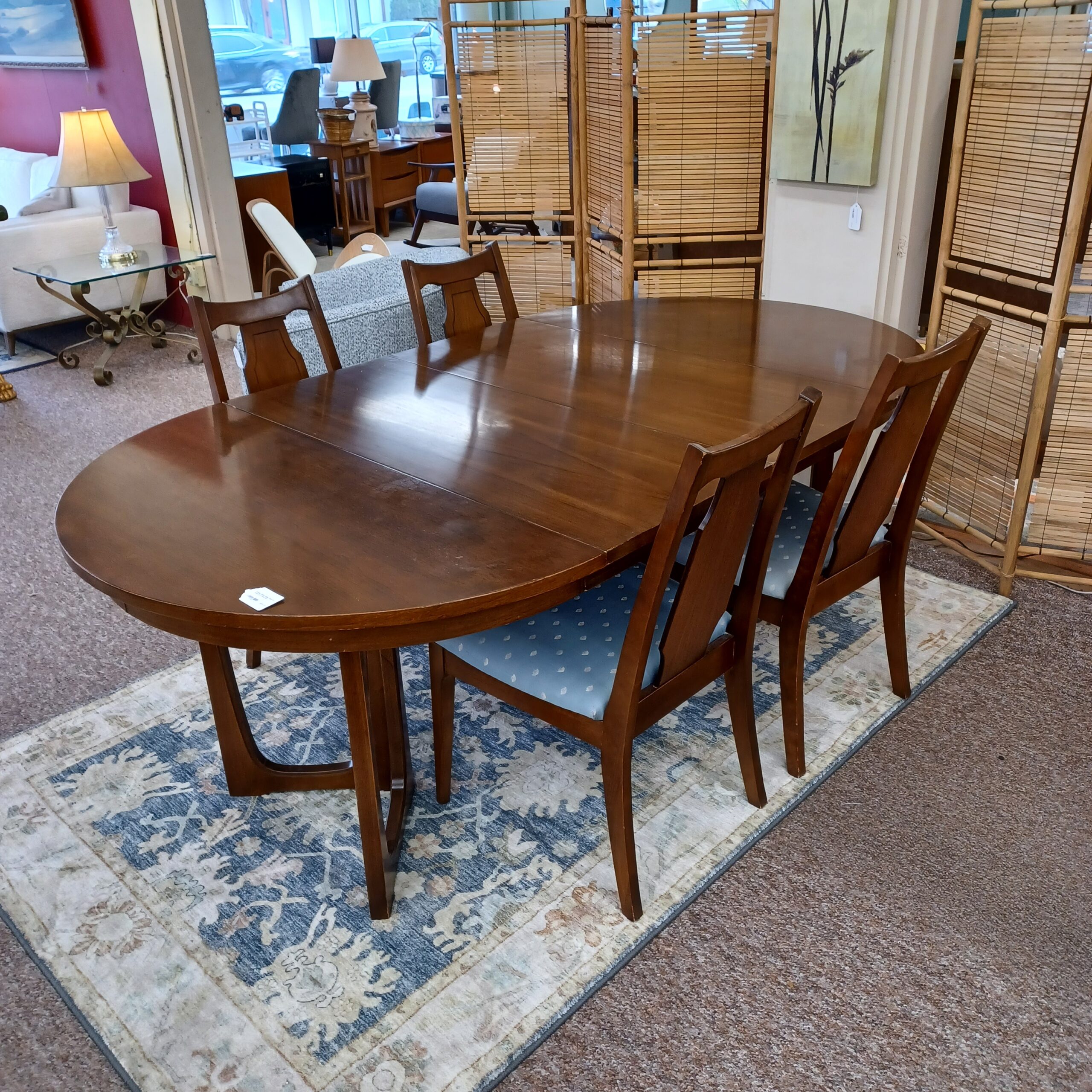 vintage walnut dining table w/2 leaves & 4 chairs