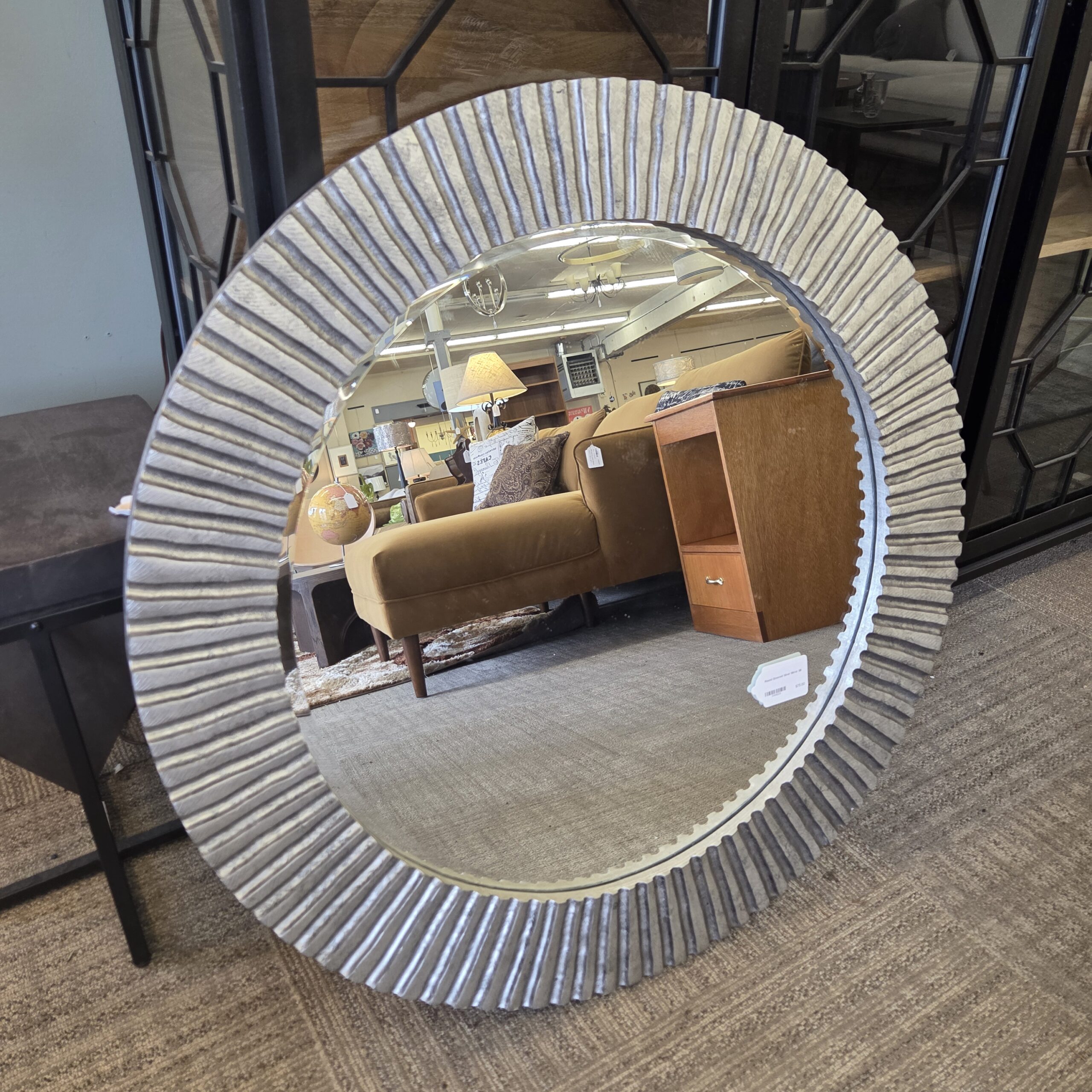 round grooved silver mirror