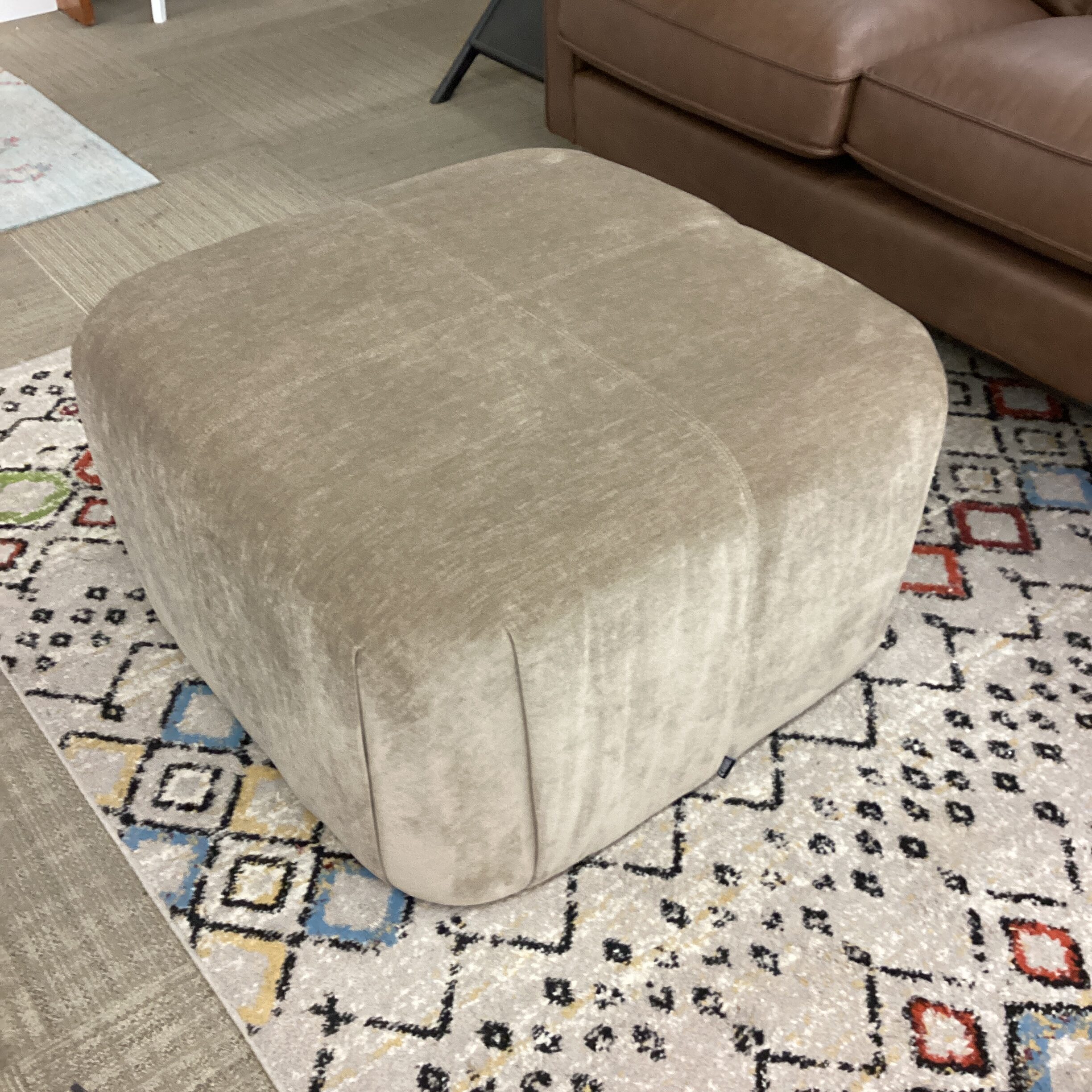 kardiel chocolate vault ottoman