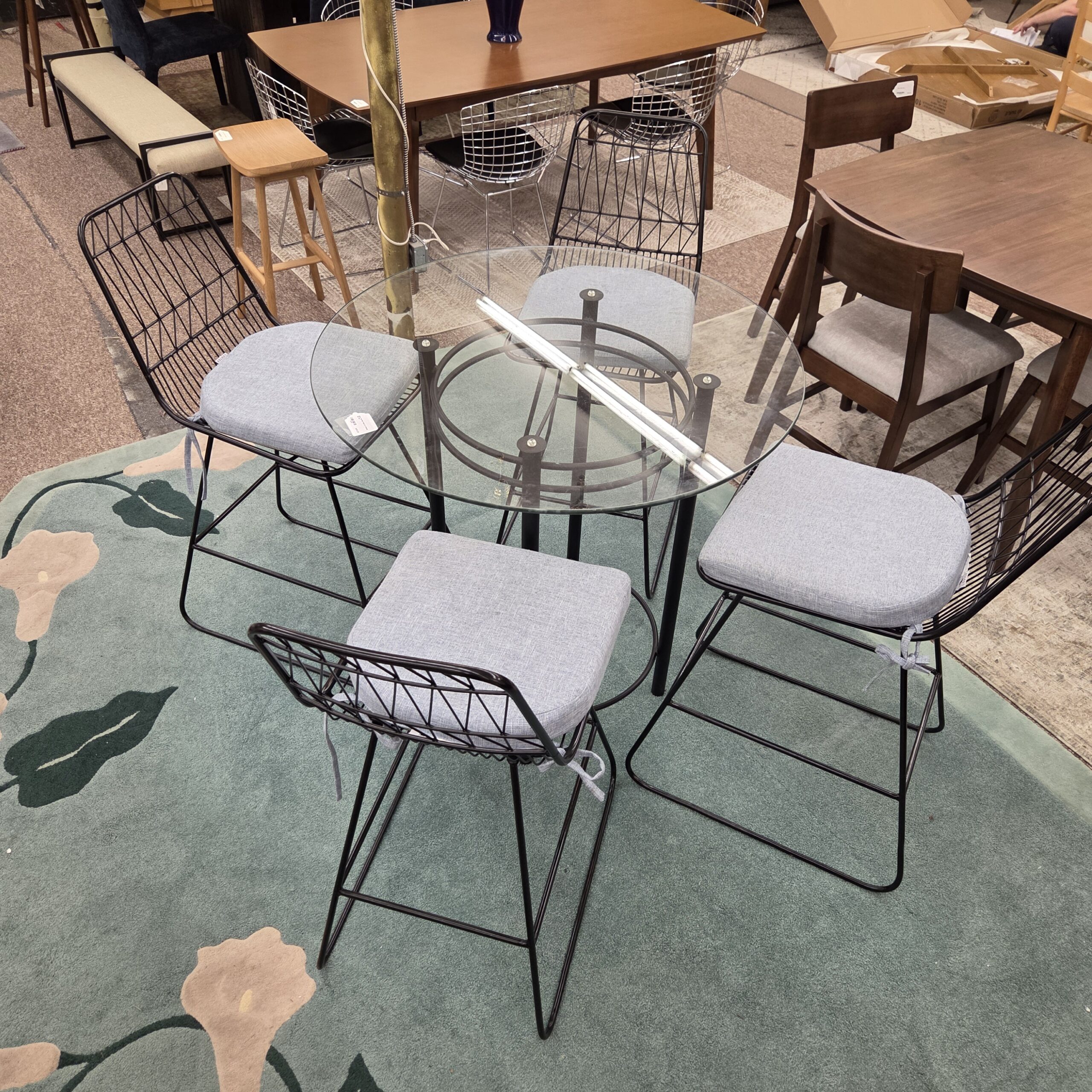 glass top pub table w/4 stools set