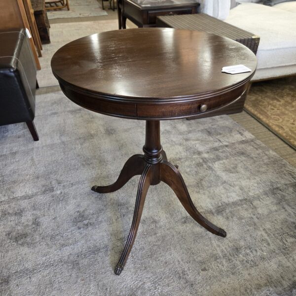 round fluted clawfoot occasional table
