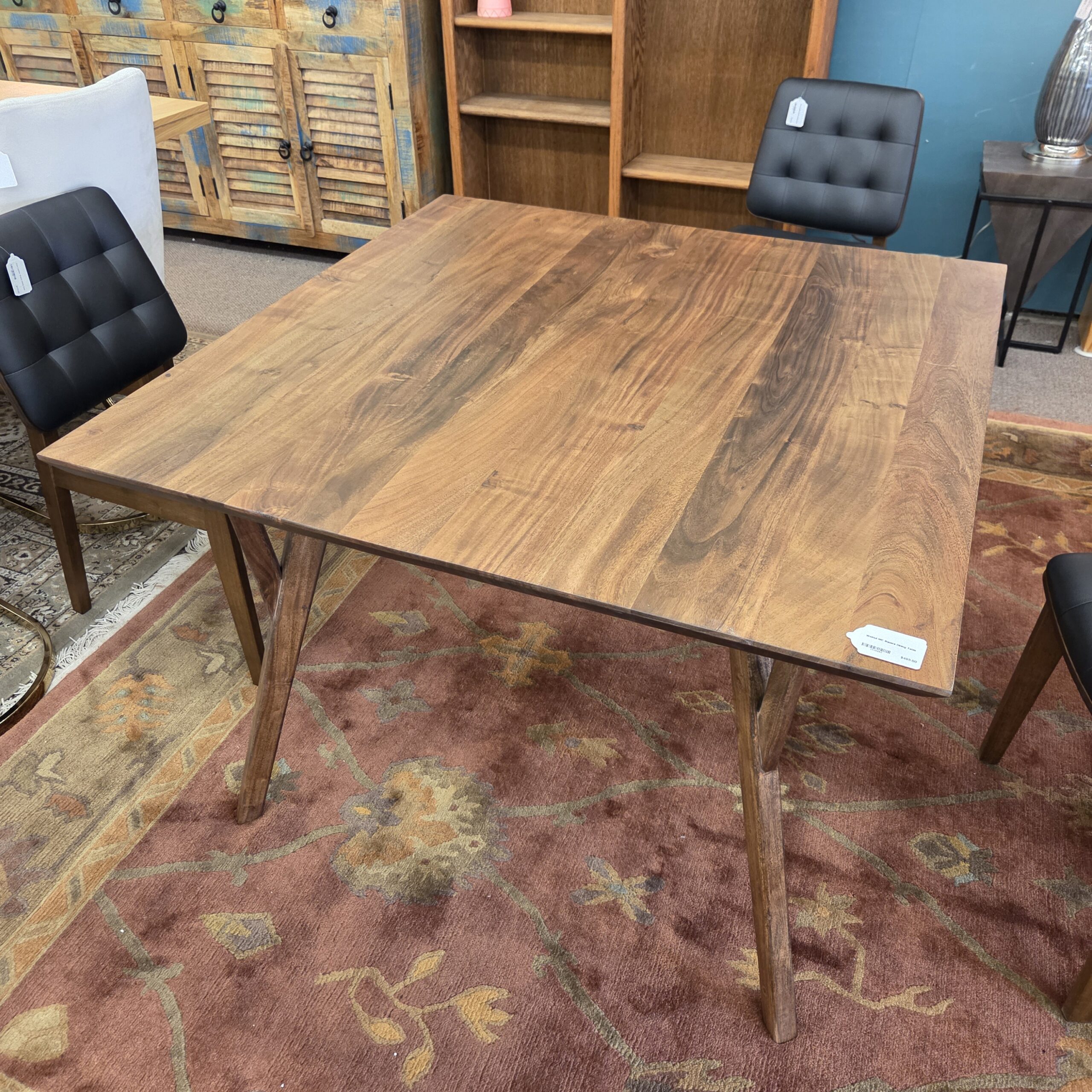 walnut mc square dining table