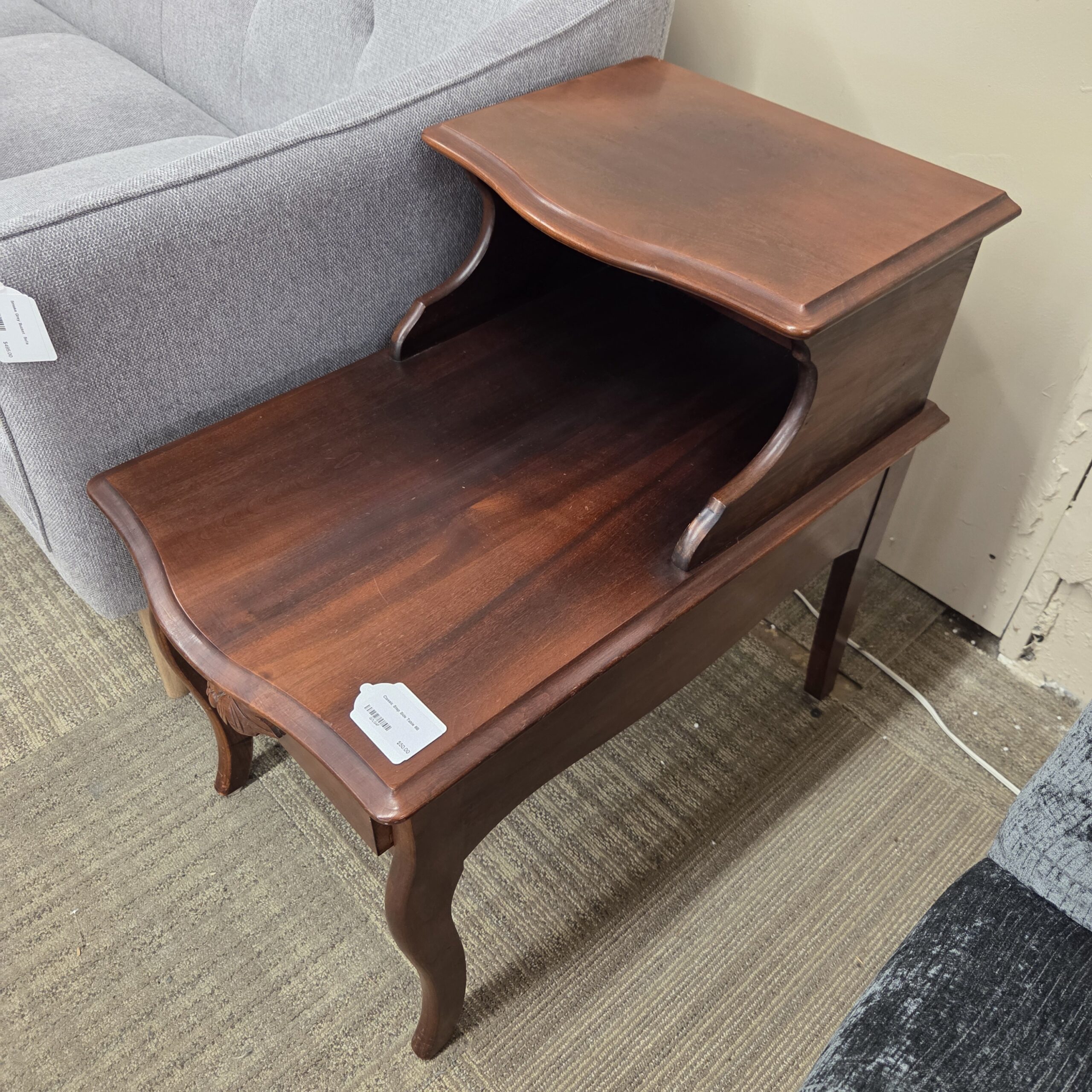 classic step side table