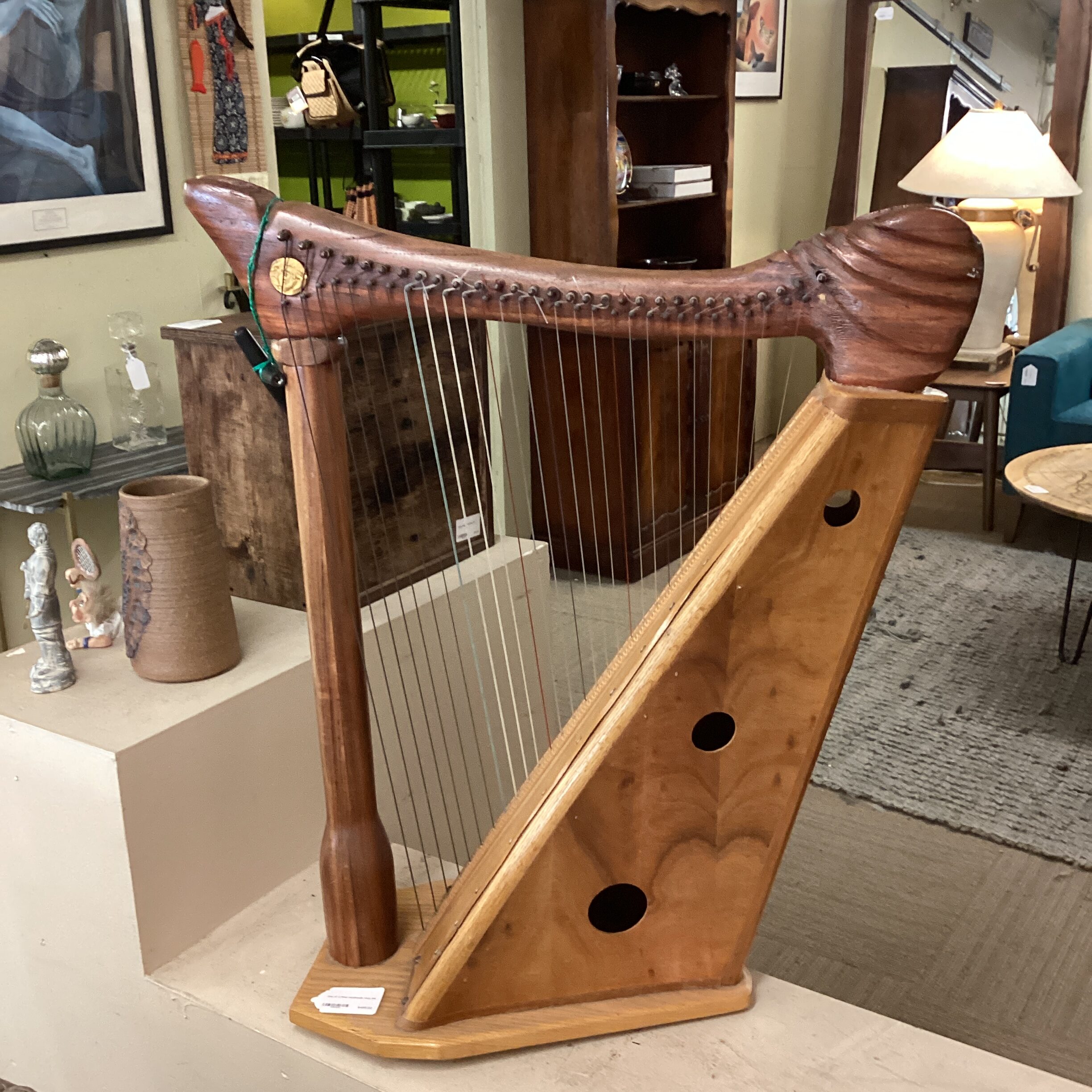 one of a king handmade harp