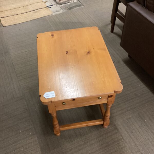 lane deep one drawer end table