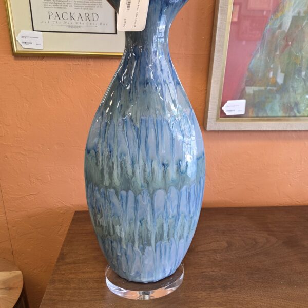 drippy blue effect table lamp