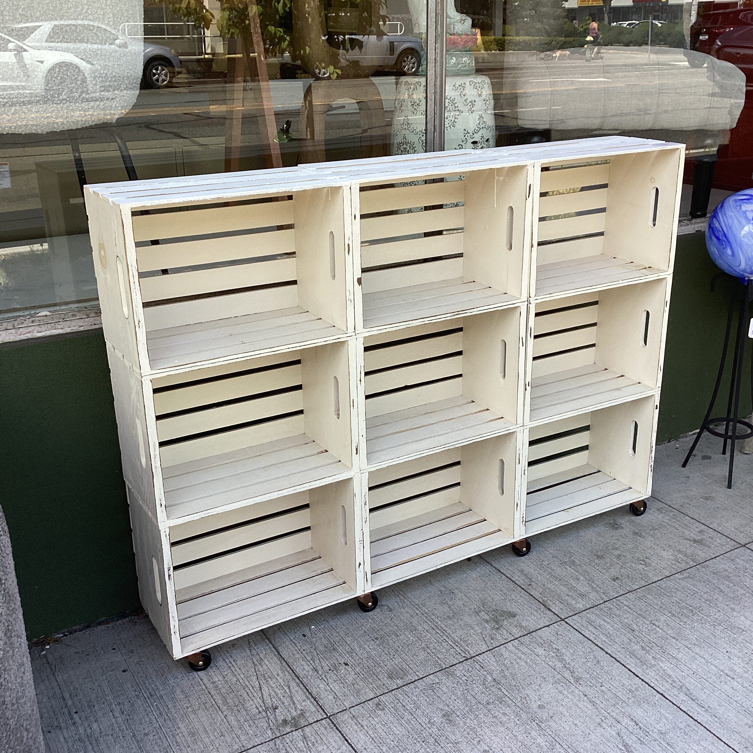 rolling 13 cubby crate shelves