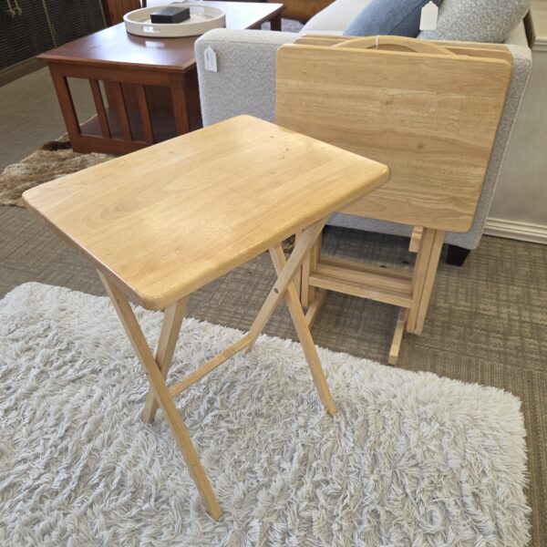 set 4 blonde wood tv trays w/caddy (as is)