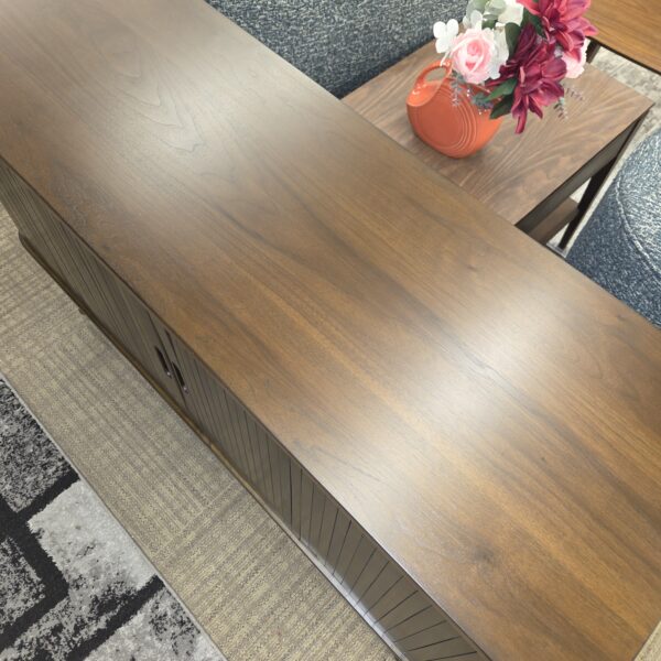 dark wood 2door buffet