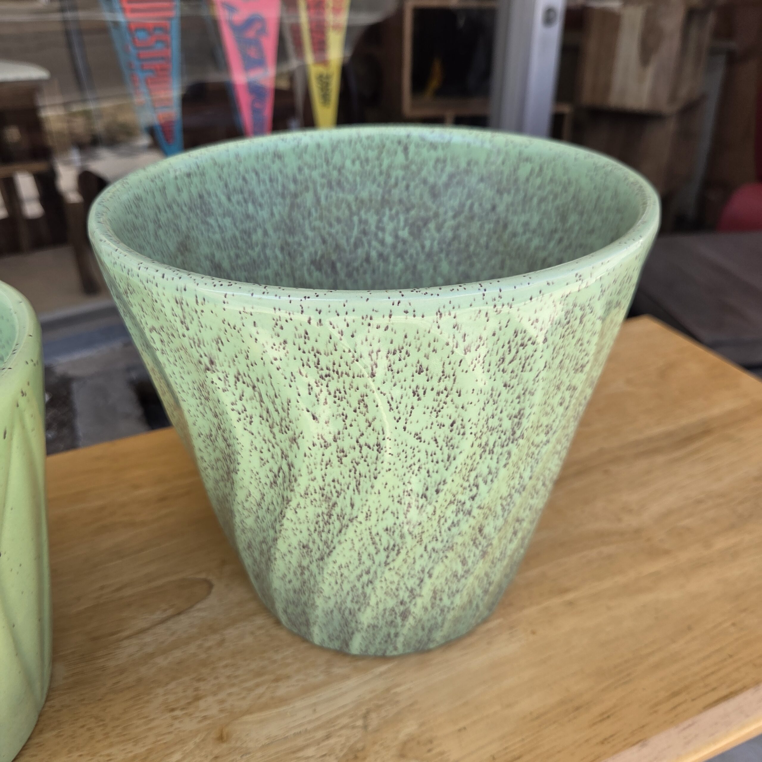 vintage mint glaze planter squiggles