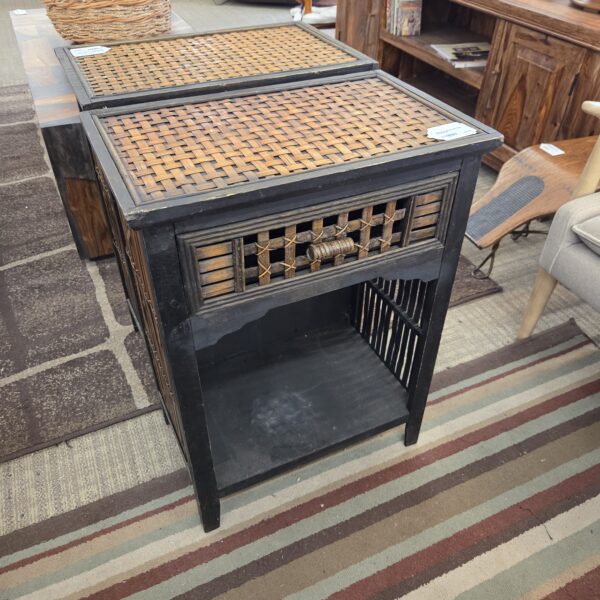 black & tan woven side table w/drawer