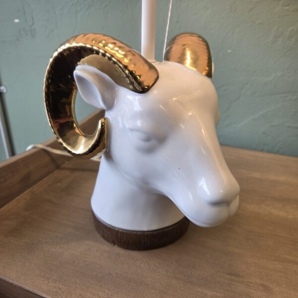 big horn table lamp