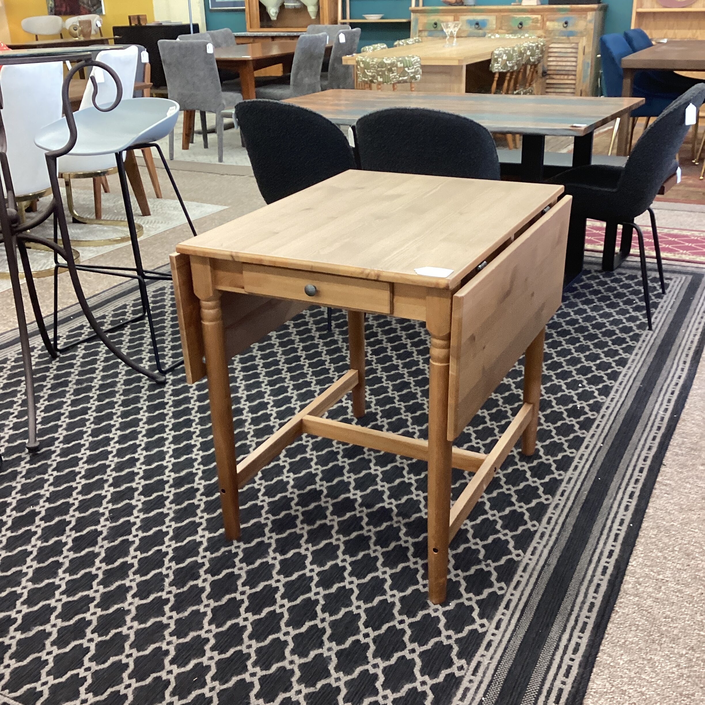 pine dropleaf table