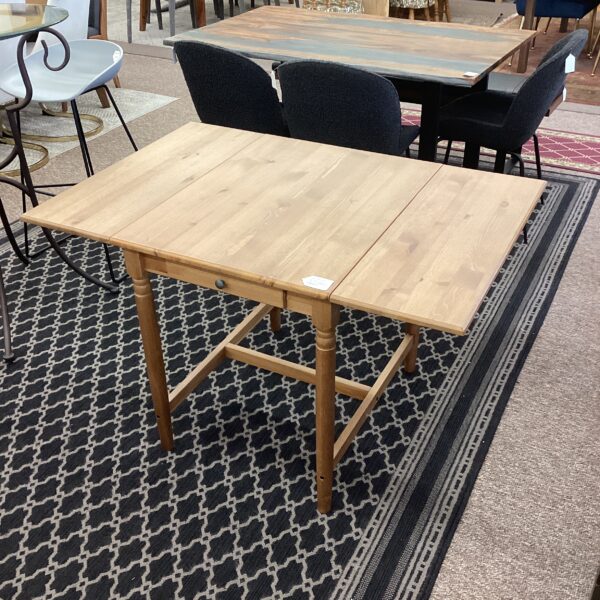 pine dropleaf table