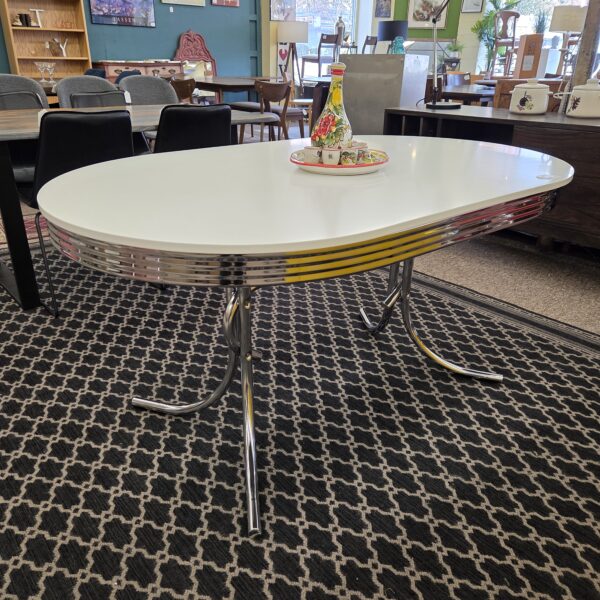 retro oval dinette table
