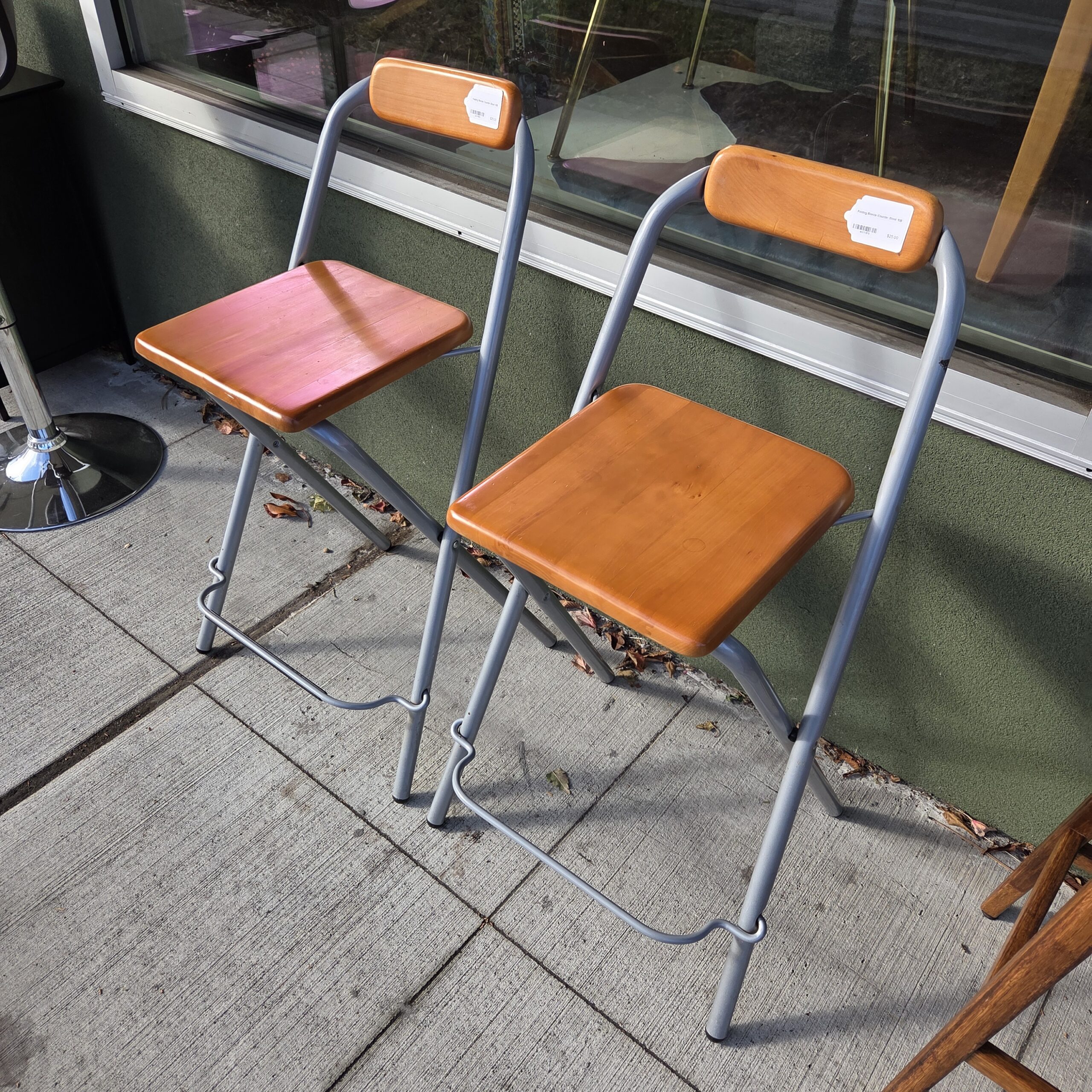 folding blonde counter stool