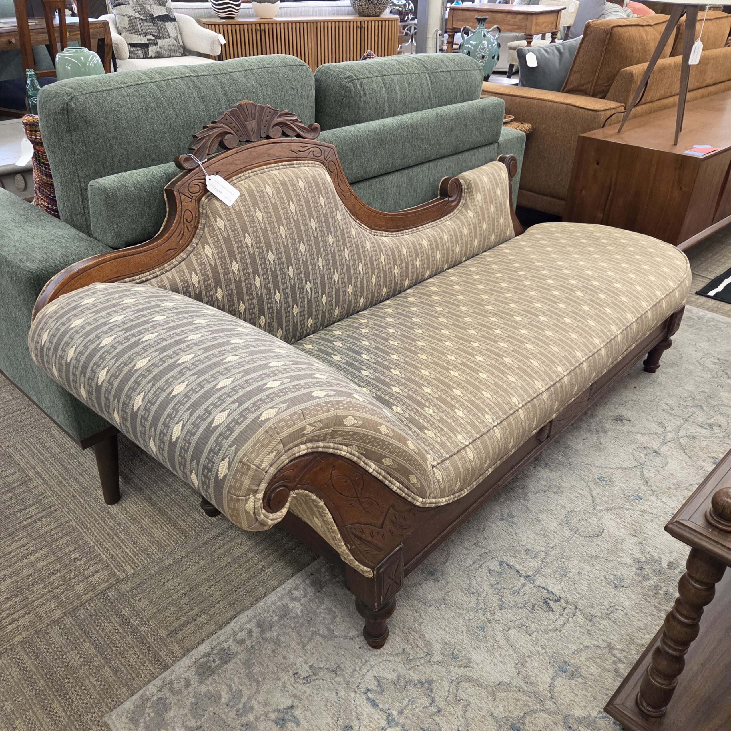 victorian eastlake fainting couch