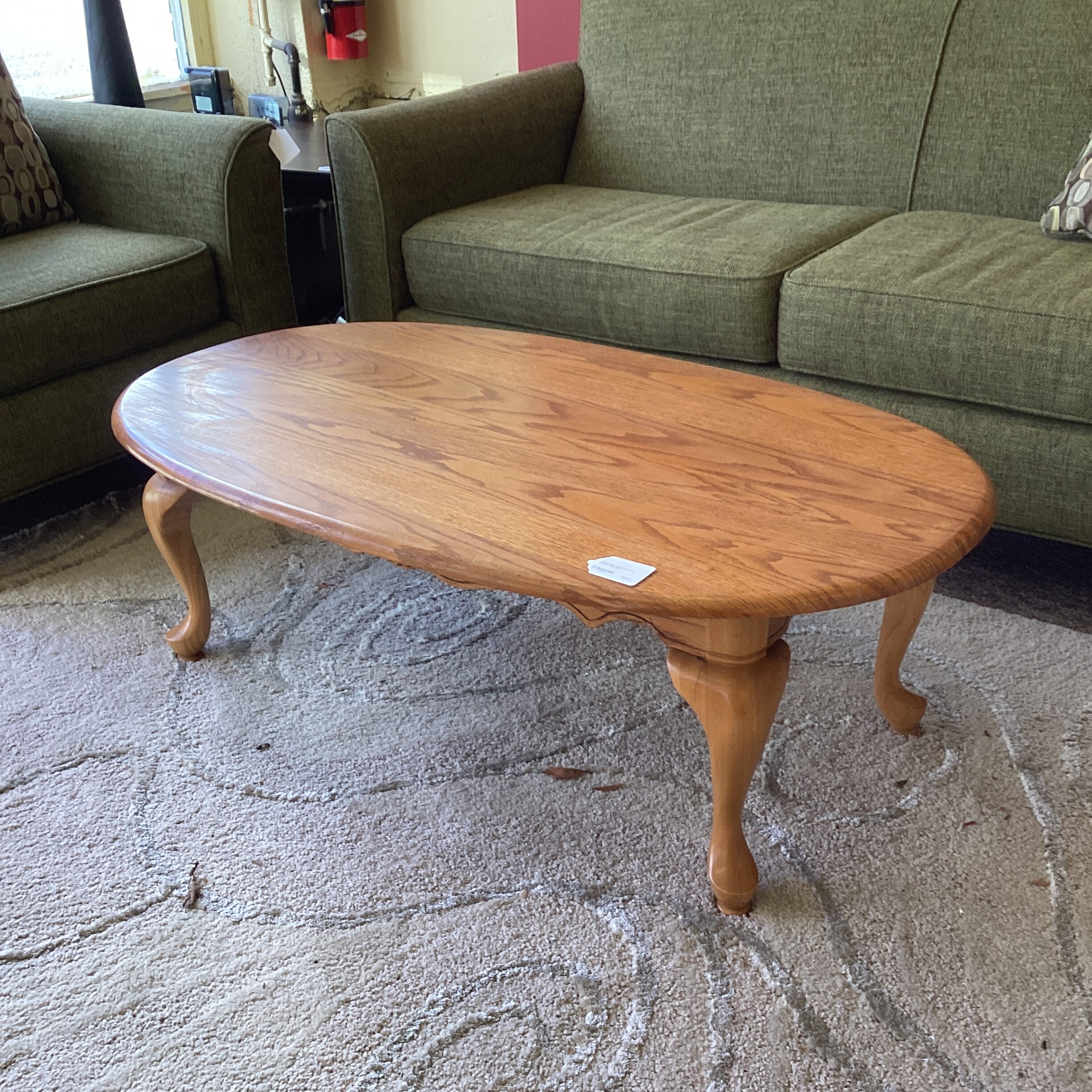 queen anne style oak oval coffee table